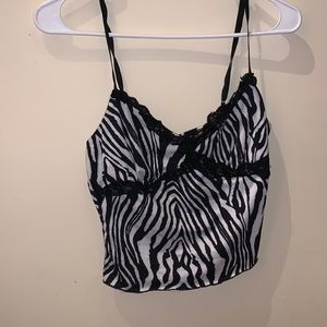 Zebra print +lace trim crop top size- small us4 🤍🖤🤍🖤